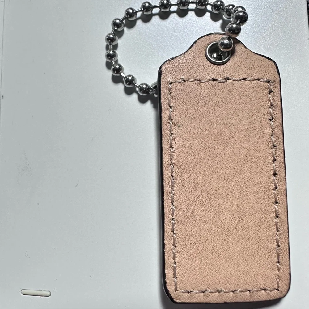 Coach Beige Leather Key Holder Logo Key Fob Keychain Silver Ball Chain Purse Tag